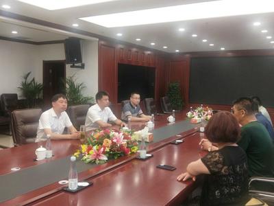 江蘇蘊德實業(yè)董事長陳慶明來我縣考察